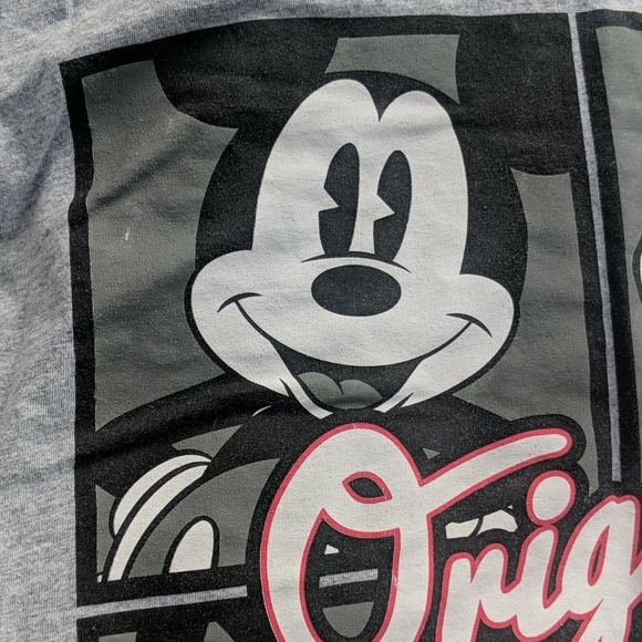 Disney shirt - Picture 2 of 6